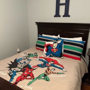LIKE NEW Pottery Barn Kids Superhero Quilt + 2 shams - Like New